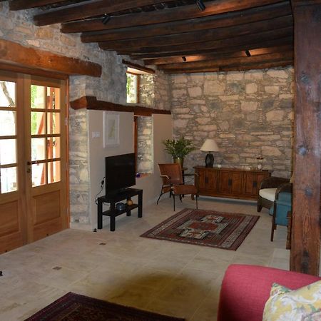 Riverside Cottage Kato Platres Esterno foto